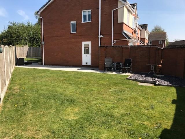 8 Harris Croft, Shrewsbury, SY4 5DU To Let